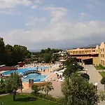 Villaggio Club
