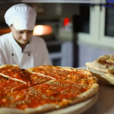 리조트 Villaggio Club 4*