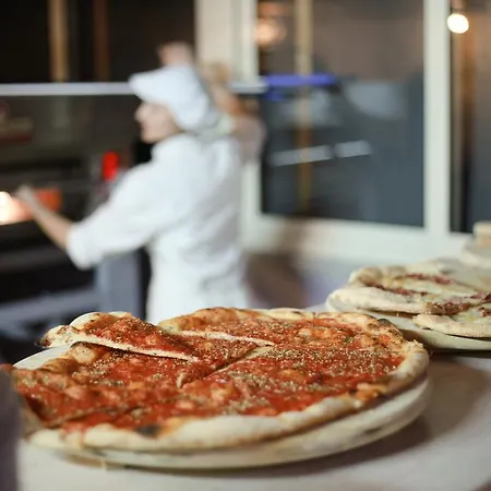 Villaggio Club 노바 시리